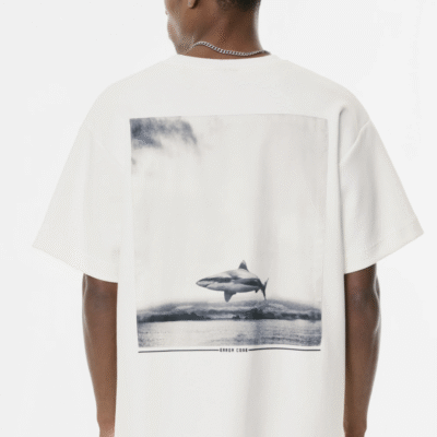 SHORT SLEEVE WITH SHARK GRAPHIC White T-shirt